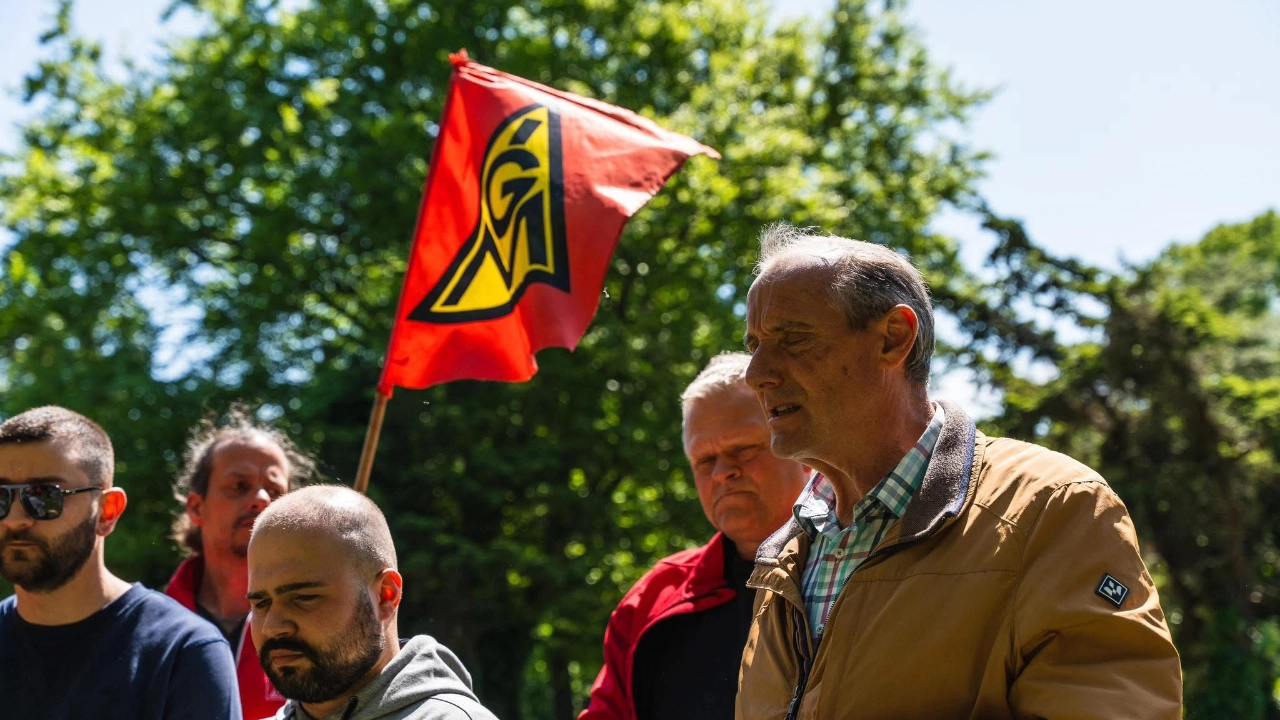 2025-05-08 Kranzniederlegung am Walsumer Friedhof