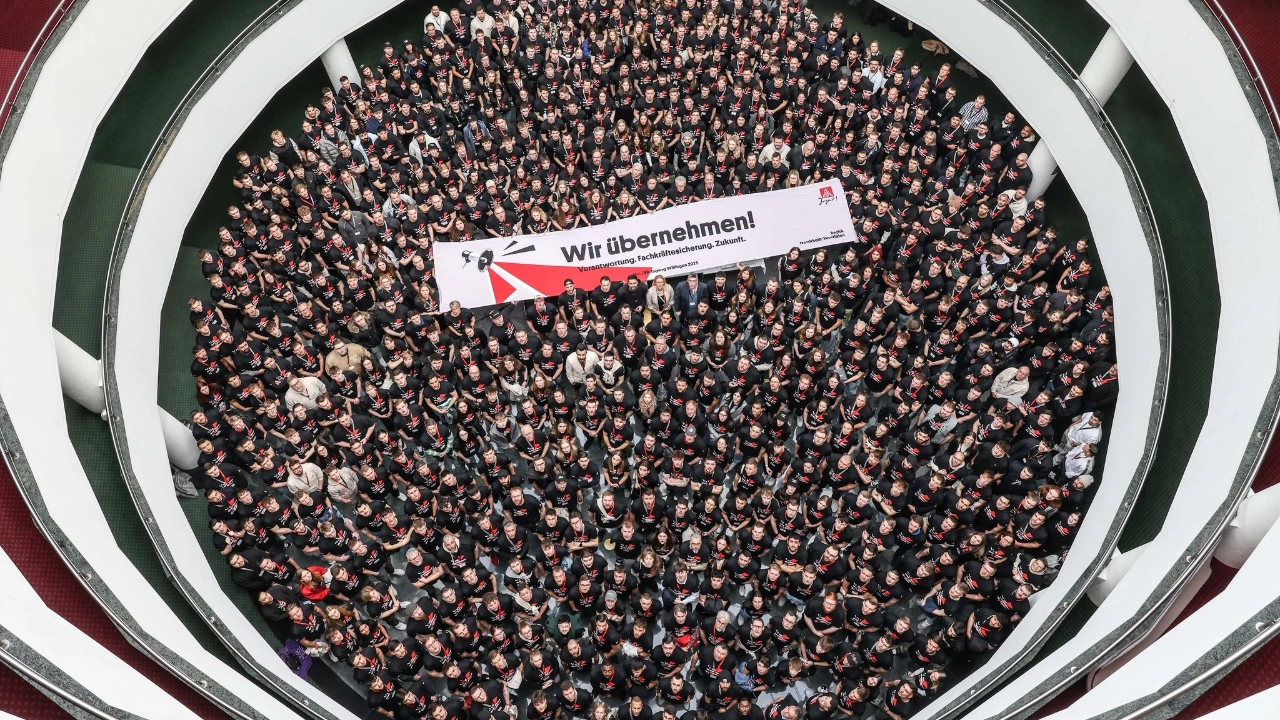 Lichthof Gruppenbild JAV BR Tagung 2025