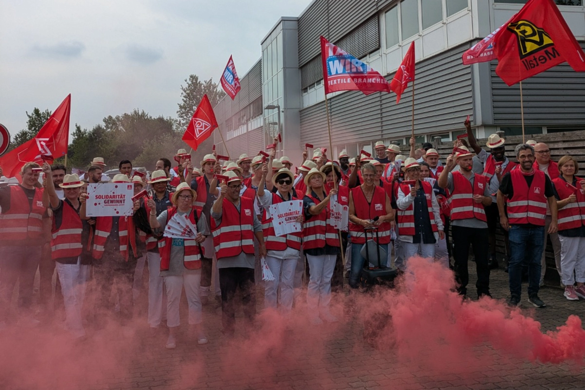 2025-07-15 zweiter Warnstreik bei dbl Böge
