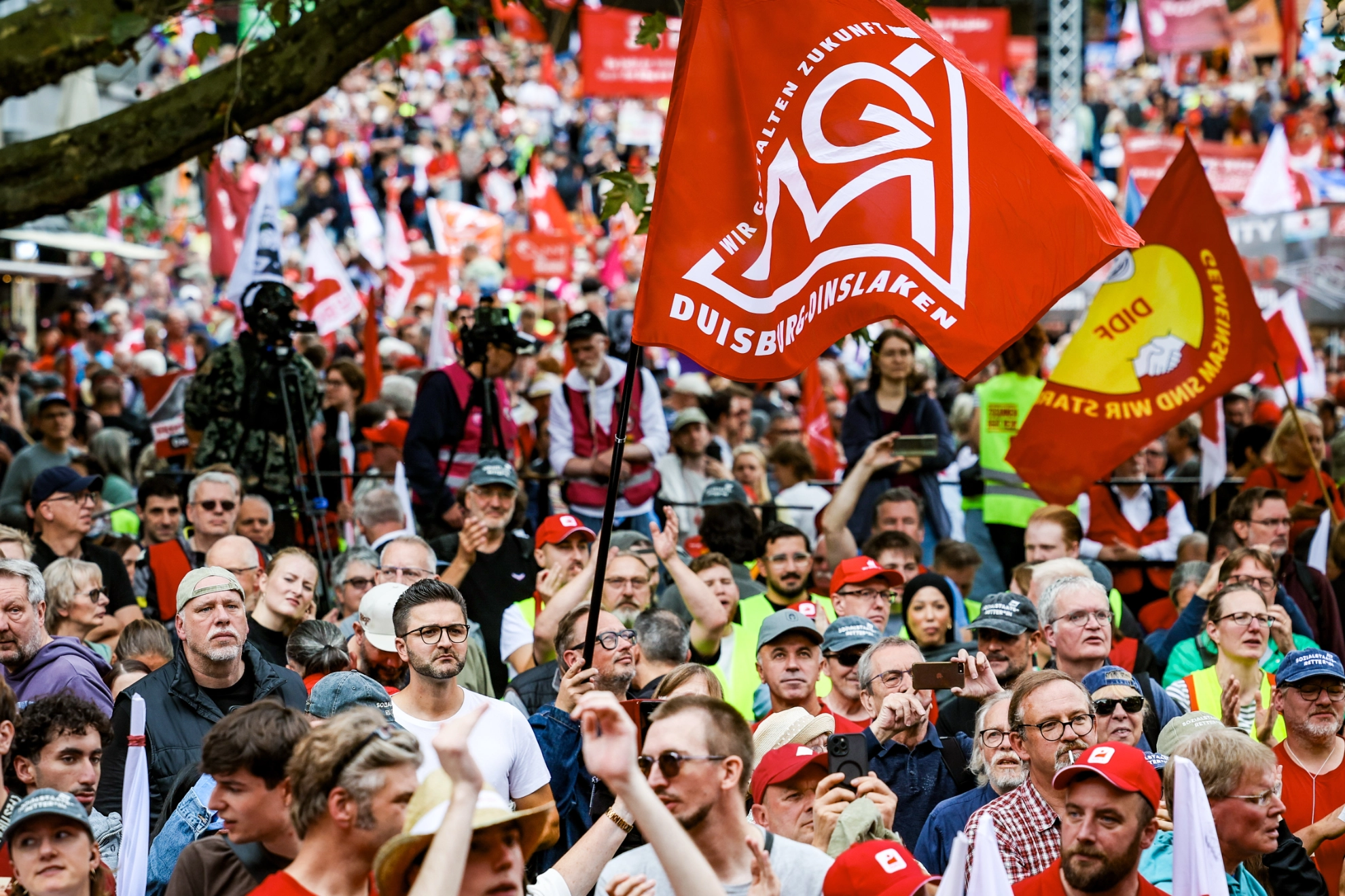 IG Metall Duisburg-Dinslaken Sozialstaatsdemo Essen