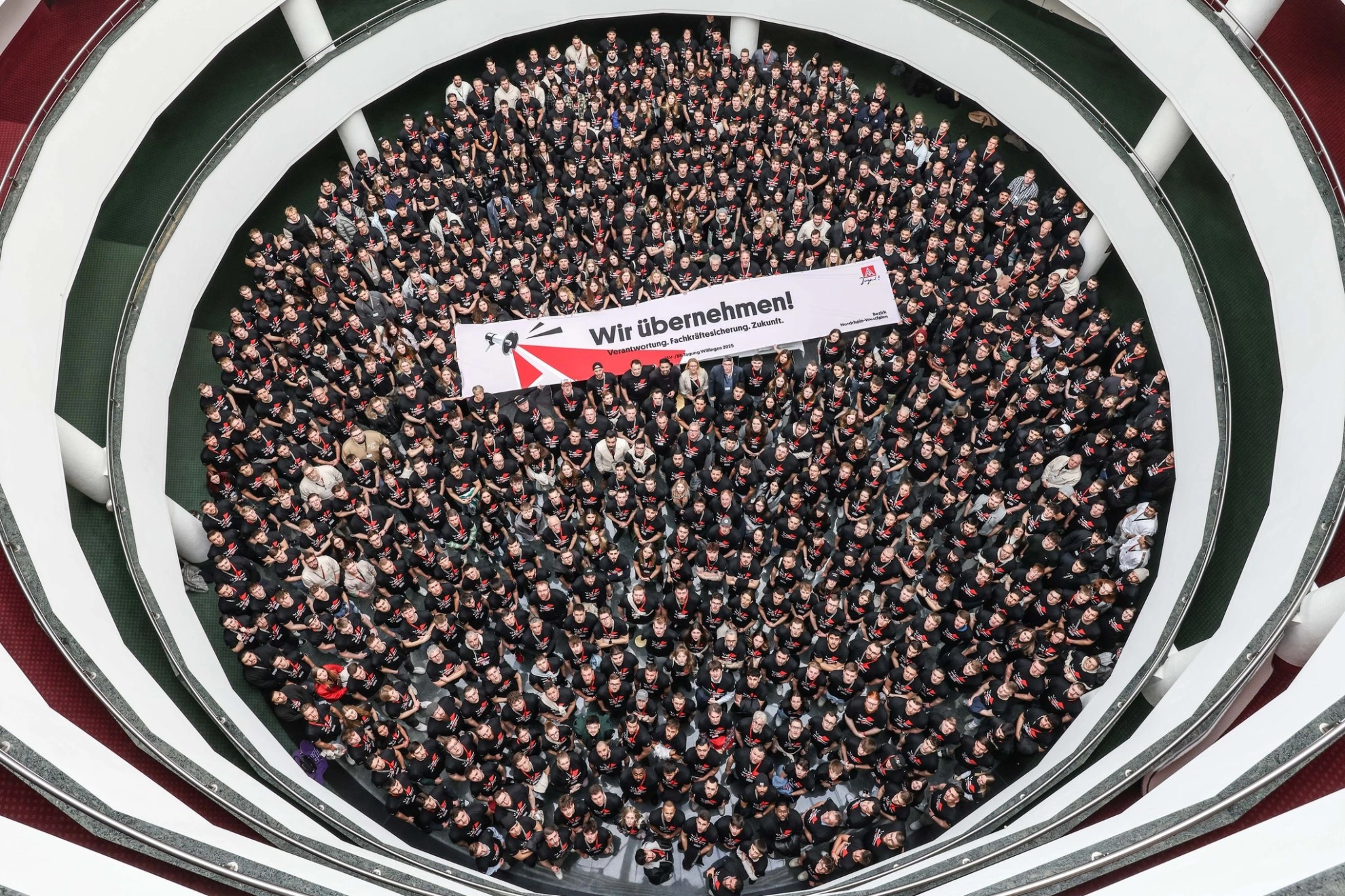 Lichthof Gruppenbild JAV BR Tagung 2025