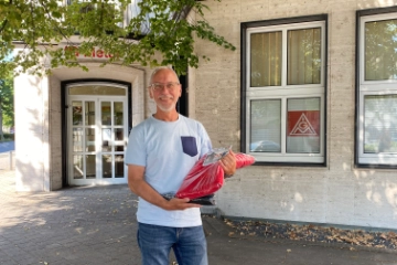 Glücklicher Gewinner des Frauentag-Gewinnspiels