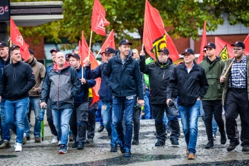 Tarifkommission fordert 5,5 Prozent für die Beschäftigten im Schlosserhandwerk NRW 