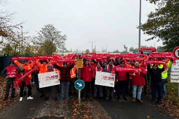 Warnstreik bei IMATEQ Vossloh in Moers