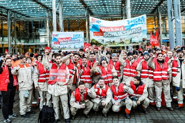 HKM-Warnstreik in Bochum - klare Forderungen an thyssenkrupp