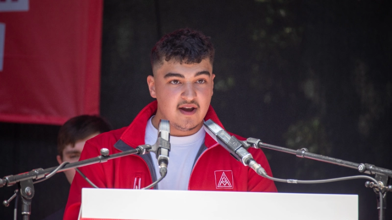 1. Mai Rede – Eren Elitok