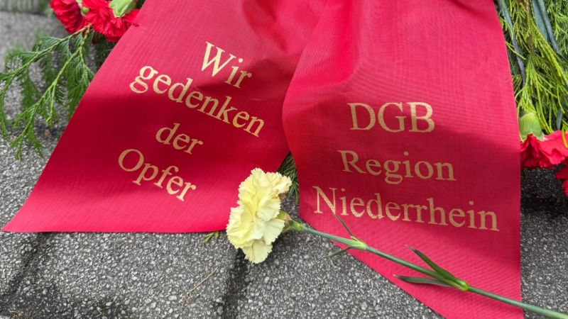 Antirkriegstag Kranz